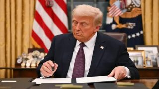 ترامب يلمح إلى تحسين العلاقات مع الصين وايران