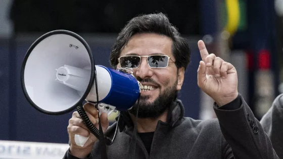 مقتل سلوان موميكا الذي حرق نسخا من المصحف في السويد