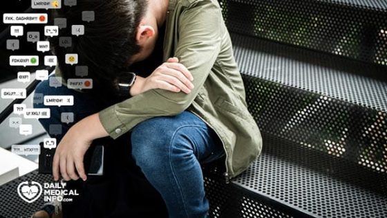 التنمر الإلكتروني:كيفية مكافحته في العصر الرقمي