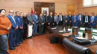 التماطل في الحوار القطاعي: مطالب أساتذة المغرب بين التأجيل وفقدان الثقة 