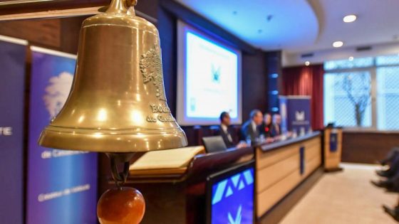 بورصة الدار البيضاء تفتتح تداولات الجمعة بارتفاع مؤشراتها الرئيسية