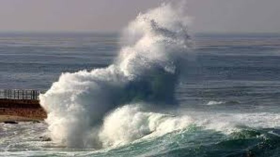 هيجان البحر و علو الامواج بين 4 و 6,5 متر ستهم المضيق والسواحل الأطلسية بين رأس سبارتيل وطرفاية ابتداء من الاثنين