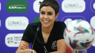 الاتحاد الأردني لكرة القدم يعين المغربية لمياء بومهدي مدربة لمنتخب “النشميات” ومشرفة على الكرة النسوية