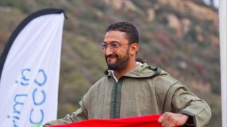 ابن مدينة العيون علي أوشباني يمثل المغرب في بطولة العالم للسباحة الشتوية بفنلندا