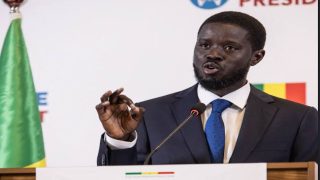 الرئس السنيغالي يعبر عن شكره لصاحب الجلالة بعد عفوه على المشجعين السنيغاليين المعتقلين بالمغرب