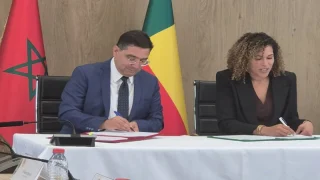 البنين تجدد دعمها لسيادة المغرب على صحرائه وتتطلع لتعزيز حضورها القنصلي بالعيون