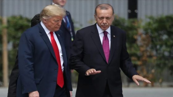 أردوغان يدفع نحو التهدئة ويدعو ترامب لمواصلة الحوار مع إيران